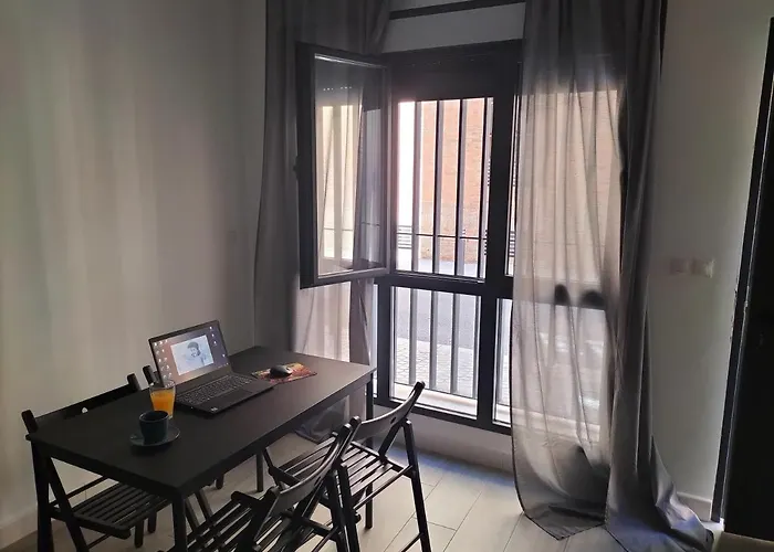 Apartamento A Estrenar Sevilla Centro, Trastamara 19